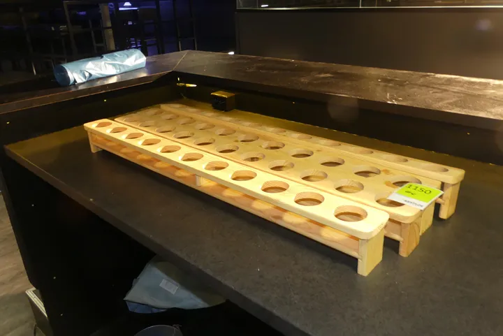 4x Holzständer für Gläser/Shots, langgestreckt mit Löchern